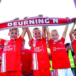 Geweldige voetbalavond in Deurningen: FC Twente - Motherwell FC