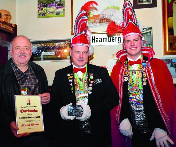 Carnaval met de Eschpönskes en Zilveren Pönske voor Gerard Groeneveld