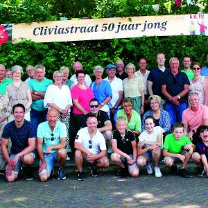 Bewoners Cliviastraat vierden op uitbundige wijze 50-jarig bestaan eigen straat