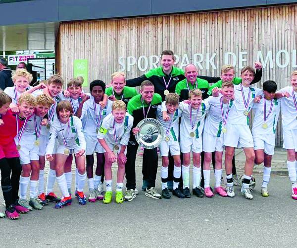 SDC’12 JO13-1 kroont zich tot kampioen in de 4e divisie!