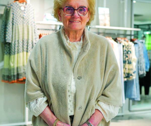 Marja Fransen-Koopman viert 55-jarig jubileum als hét gezicht van Koopman Mode