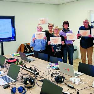 Cursus Klik en Tik succesvol afgerond in Bibliotheek Ootmarsum